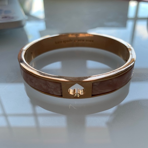 ♠️NWOT kate spade hole punch bangle - rose gold♠️ - Picture 3 of 4